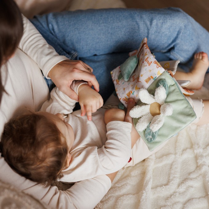 Poza cu Carte senzoriala copii Natura Babyono 1531