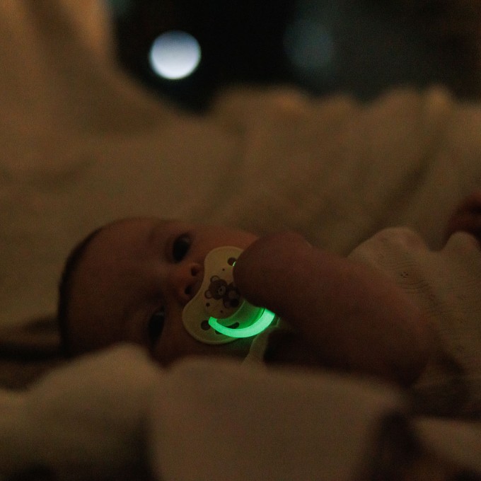 Poza cu Suzetă anatomică din silicon 0-6 m, Babyono, 1670/01