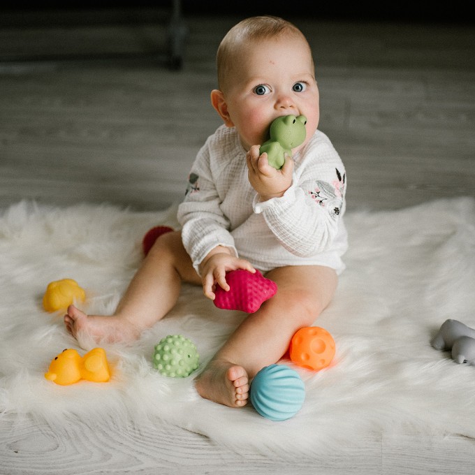 Poza cu Set 6 mingi senzoriale Babyono 1530