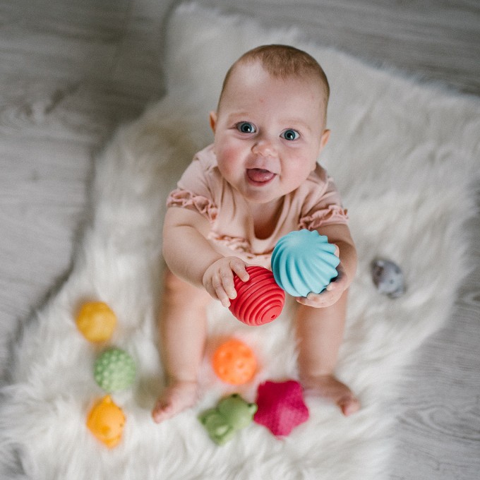 Poza cu Set 6 mingi senzoriale Babyono 1530