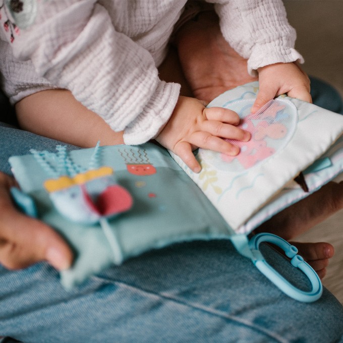 Poza cu Carte senzoriala Lumea Marii Babyono 1532