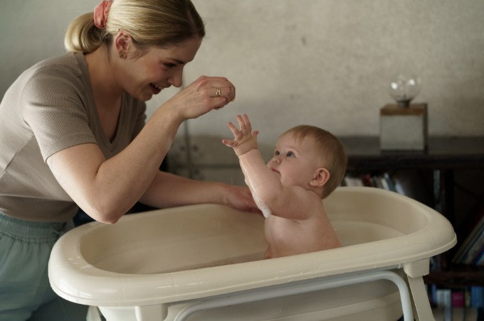 Poza cu Cadita pliabila cu dop de scurgere si termometru Natural Linen Tega Baby FB-004-119