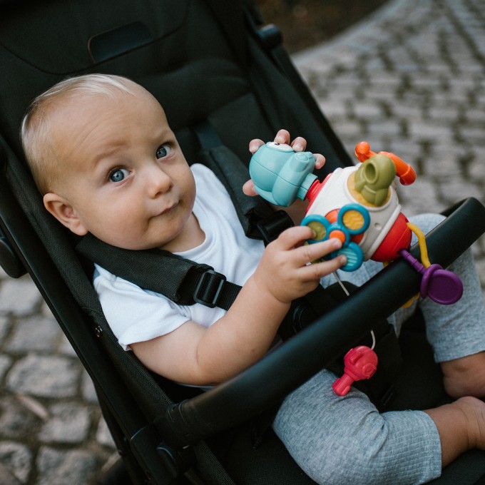 Poza cu Jucarie senzoriala, dezvoltare abilitati motorii bebelus, Astronaut, Babyono 1583