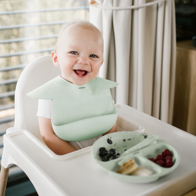 Poza cu Farfurie din silicon cu ventuza pentru copii Babyono roz1482/02